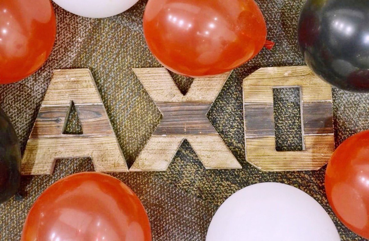 Its #thetaomegafoundersday 😍😍😍 29 years of sisterhood has finally arrived!! We are so thankful that we have been a part of the <a href="/marquetteu/">Marquette University</a>  campus since 1989! ❤️💚