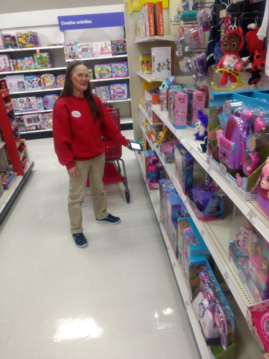 abbynel89's tweet photo. #Sundayscanday at T0905!!! @AmberHafron @A_Leigh_  @maddy_g622 @thaEscie @KimLinn5 @newage_lois https://t.co/sjGOl0Un37