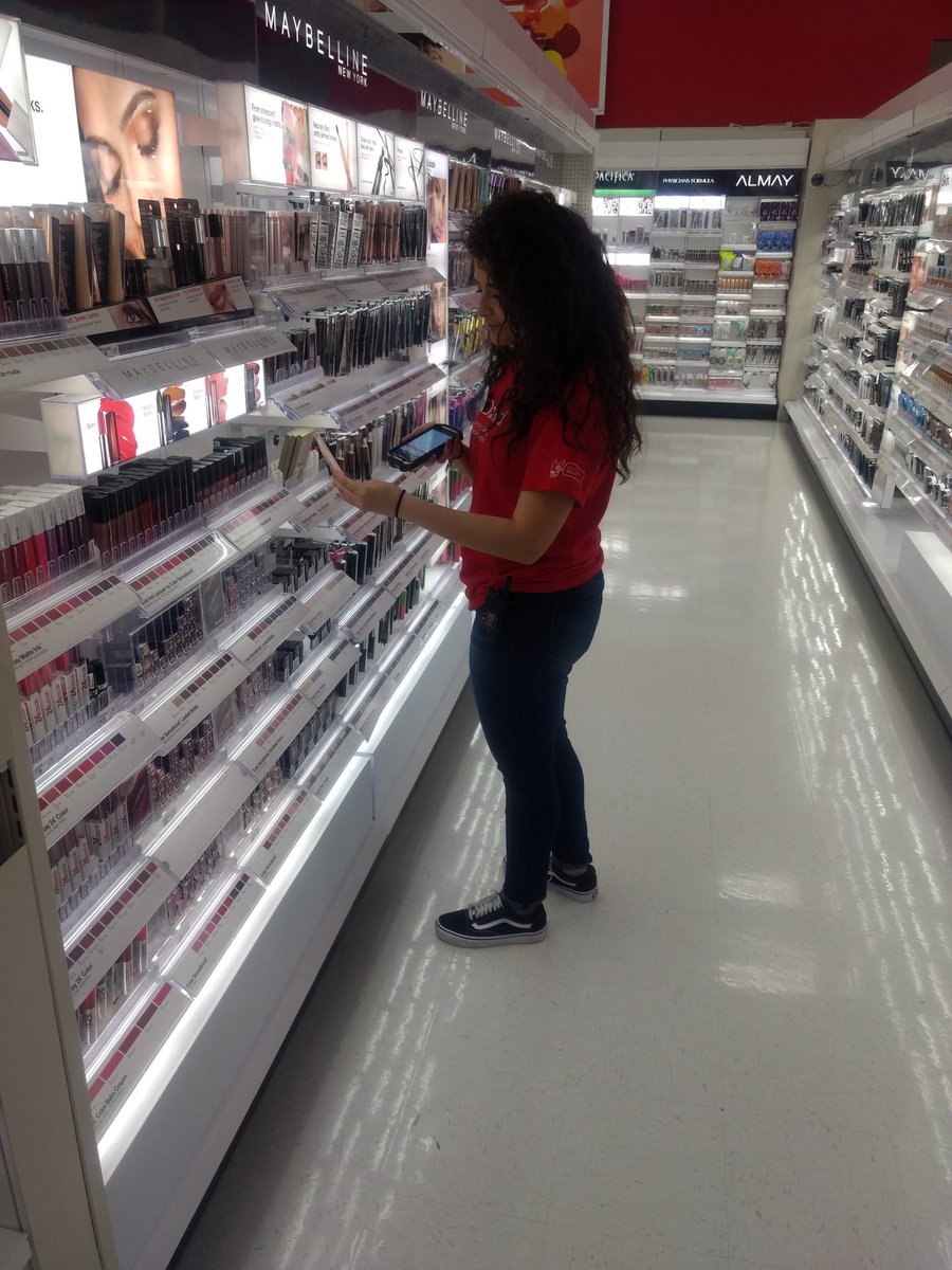 abbynel89's tweet photo. Filling the floor!!! #Sundayscanday @AmberHafron @A_Leigh_ @maddy_g622 @thaEscie @newage_lois @KimLinn5 @ADRNCAST @Aracelery21 https://t.co/lDlxP8364i