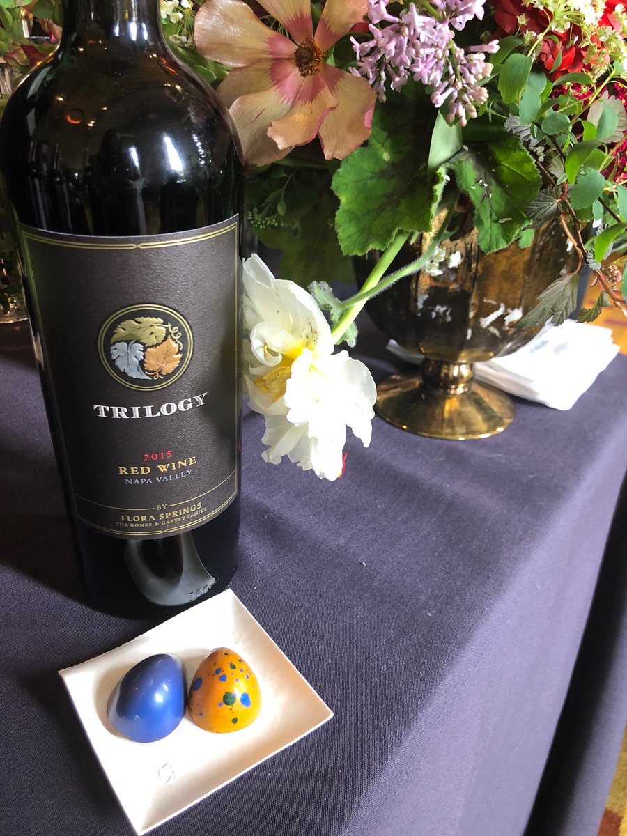 FloraSprings's tweet photo. Be still our chocolate + wine loving hearts. 💙💛#LexusCulinaryClassic @Lexus https://t.co/KD7PJJ49yP