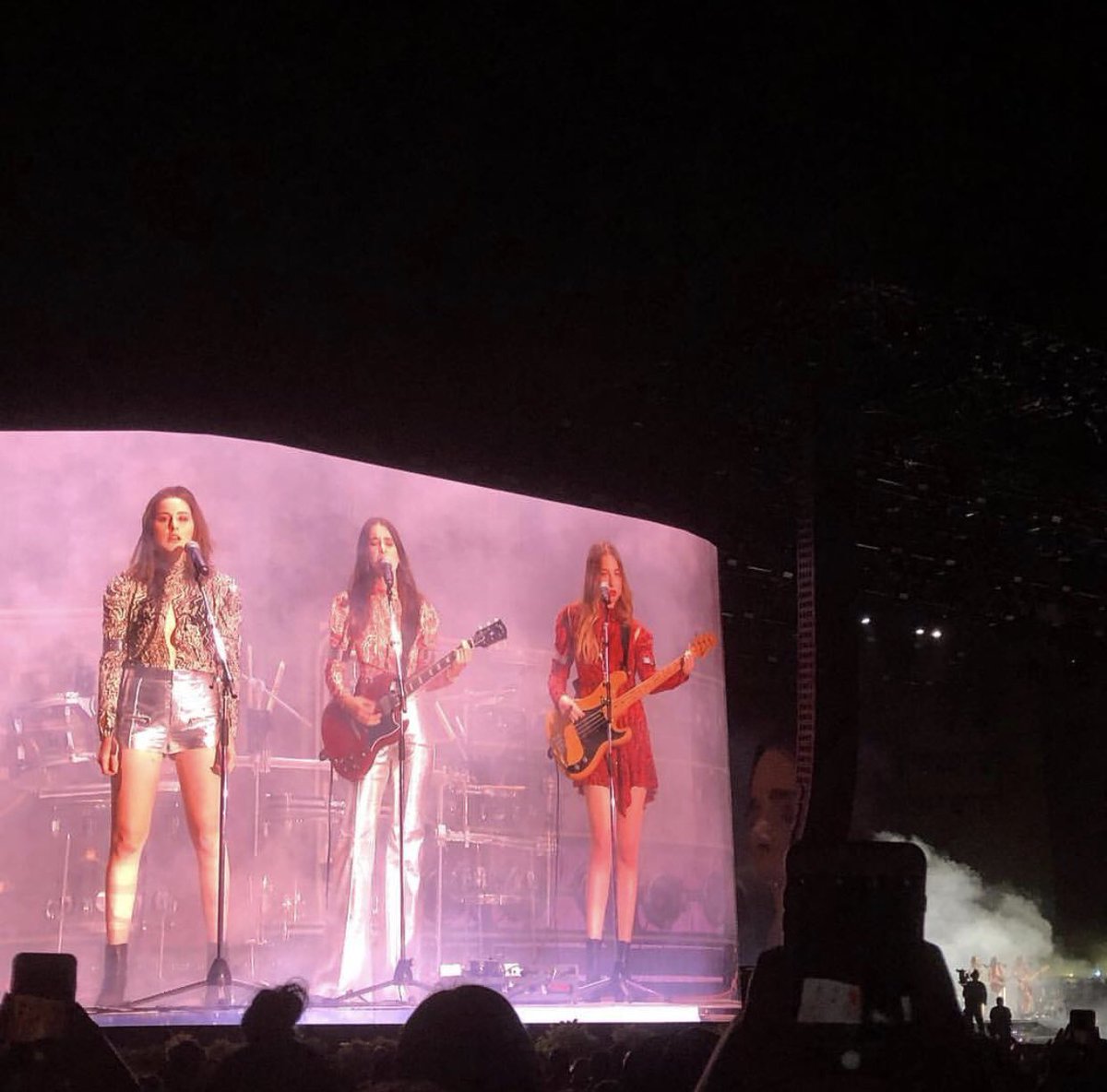 HAIMtheband's tweet photo. What a night. We opened for Beyonce!! Huuuuuuge thank you to Paul Thomas Anderson for directing our dream show ! https://t.co/iMQFVhP5T2