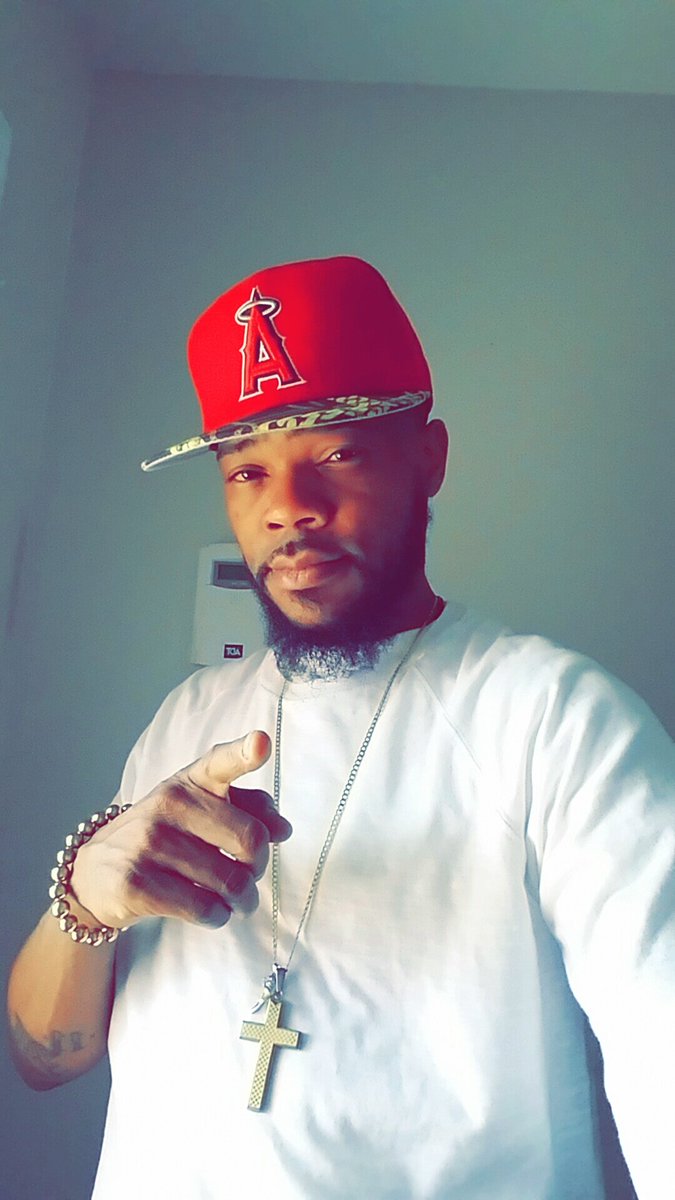 TheReal_Mr334's tweet photo. I Am 1 Of The #BlackMenOfTwitter So U Kno I #Had2TweetThat @mamiidev https://t.co/y07Yw4FbPV