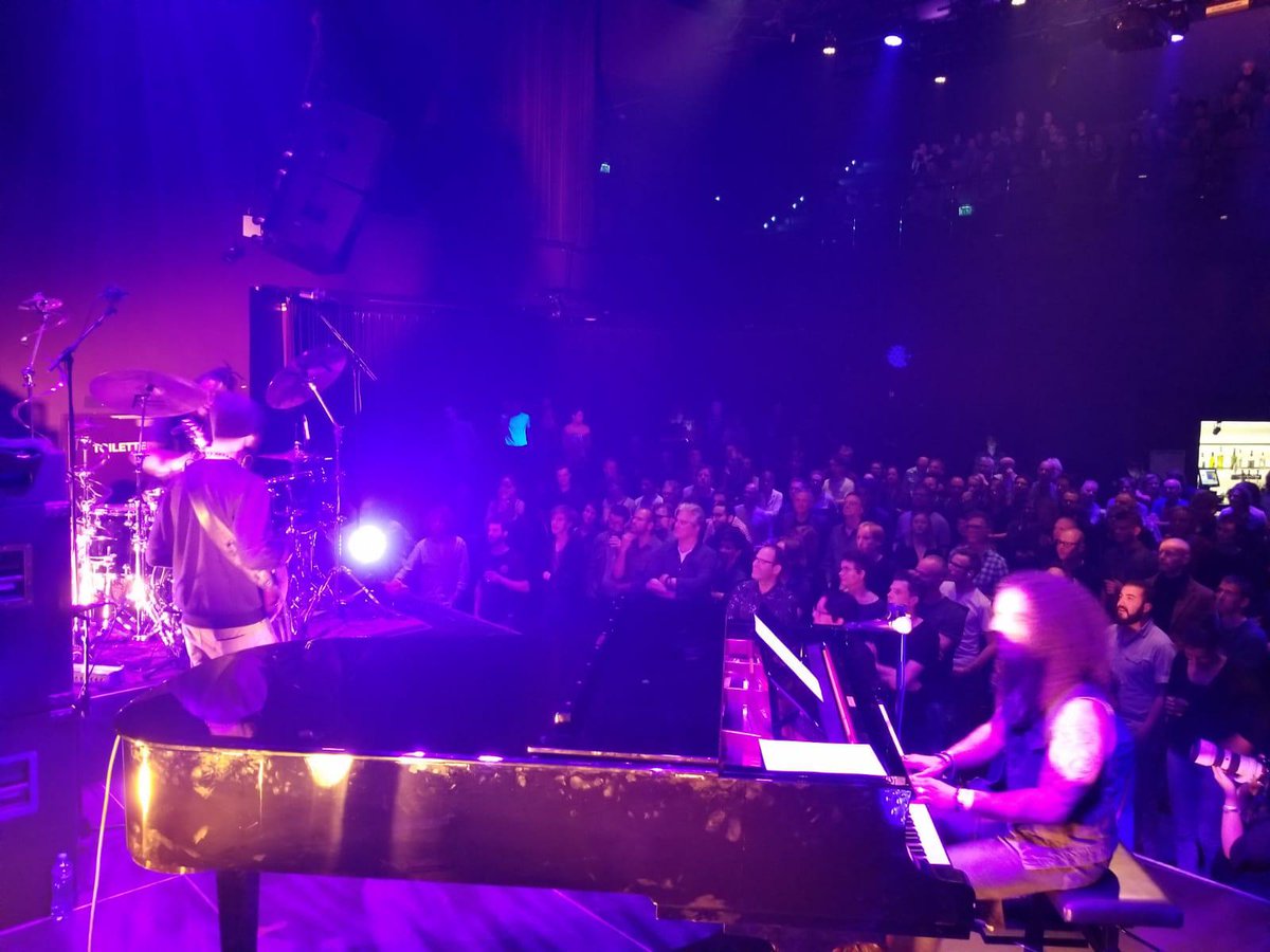 MBP06's tweet photo. Thank you #Utrecht, we had an amazing time during the Transition Jazz Festival, 
@TiVre_Utrecht #Holland #Netherlands #JazzMusic #Pianist #CameronGraves #PlanetaryPrince #TourLife https://t.co/Q0gcaHfR5Z