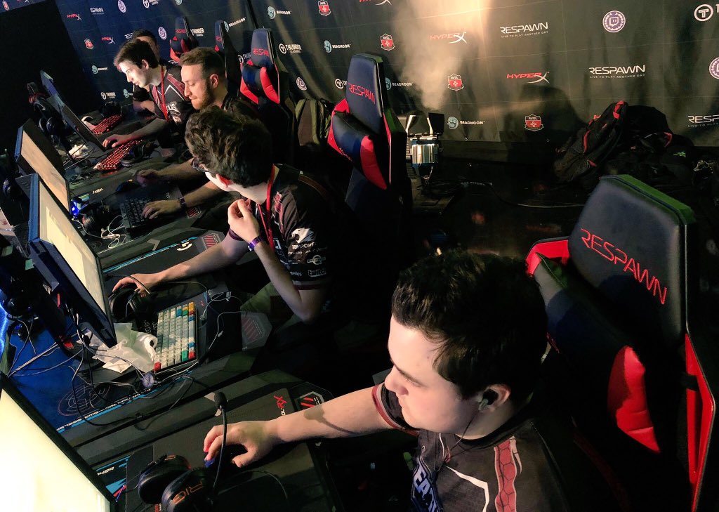 RESPAWNProducts's tweet image. And that’s a wrap! It was a pleasure meeting all of you who stopped by our booth, and congrats to @ubcesports and @YorkEsports on their big wins at @BeachconLAN #AprilAnarchy! 

Now... Who’s pumped to play #CSGO and #DOTA2?! 💻