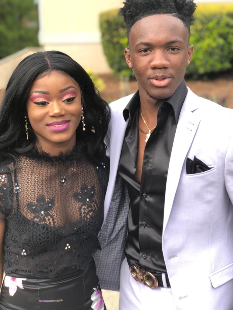 theynvness's tweet photo. 💕 #prom2k18 #DrippingELegance #feELthedrift https://t.co/afxiTH2GLj
