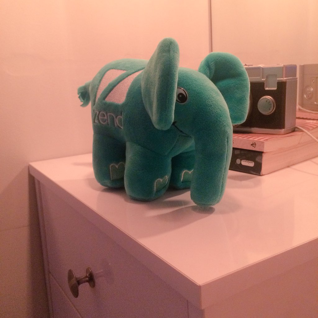 m_aurelyo's tweet photo. good night 'n' week #elePHPant #darkmiratour https://t.co/mwqwphEIGK