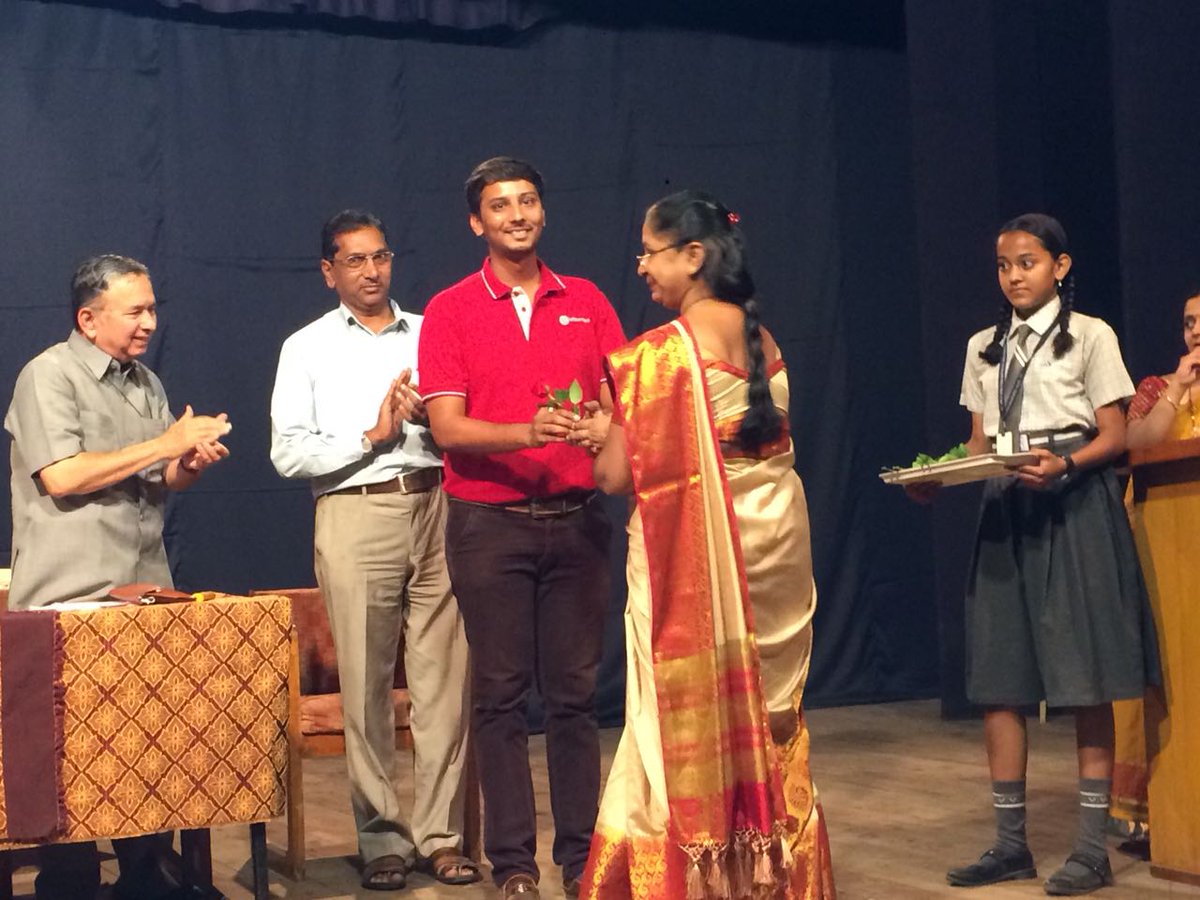 akkimagic's tweet photo. Celebration of ATAL Innovation Day @vishwakarmavidy .
cc: @AtalTinkering @NITIAayog @BharatAgarwal81 @bipinsule @viit_pune @EDCVIIT @VIITAlumni @DrVAPatil @sakharesachin7 @DrAtul_Kulkarni https://t.co/BfB4PmRpyT