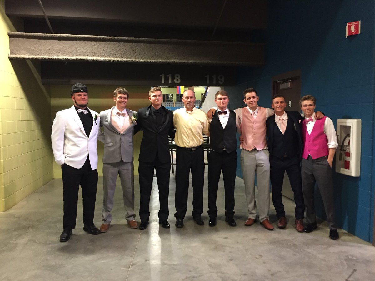 scbaseball's tweet image. What a great looking bunch of prom goers last night!     They are a tremendous group of young men who I thoroughly enjoy and am blessed to coach everyday.   They represent themselves, team, school, community, and their families very well.   
#SCProm 2018