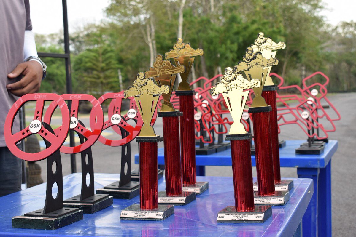 Ahora tuvimos la 3era Fecha del Campeonato Nacional de Kartismo. ¡Cada Fecha esta más llena de adrenalina y emoción! 
#CSK #KT100 #ElSalvador #Karting
