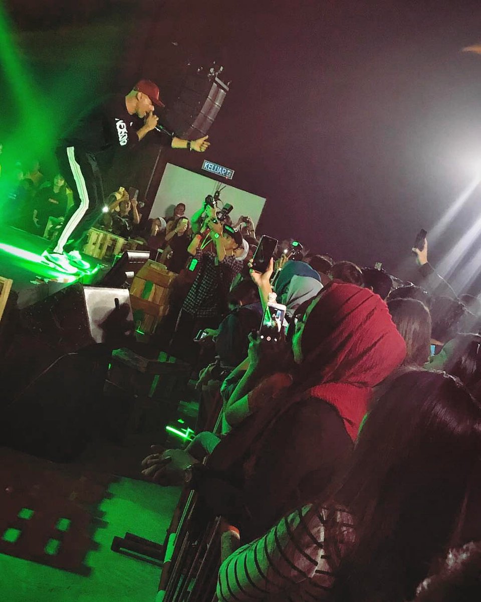 akudesign's tweet photo. A person who support us since GetUp Kluang 2012 🙏🙏🙏
@altimet #kuching #sarawak #akudesign #borneo744 https://t.co/ett6GvkSNU