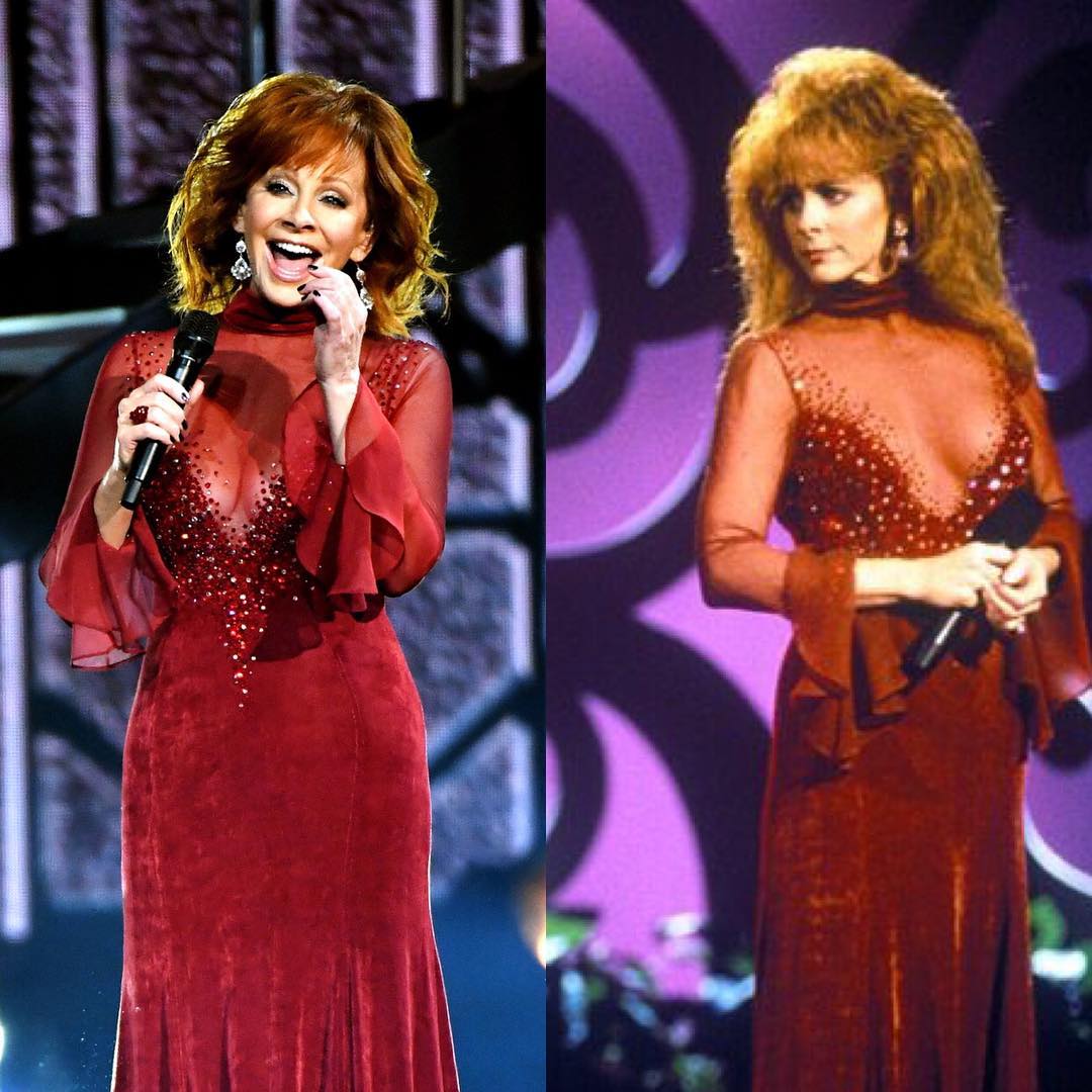 ACM Awards در X: «“Does He Love You” in 1993 and 2018. Same @reba. Same dress. #ACMawards https://t.co/LBkfLyjgBL» / X