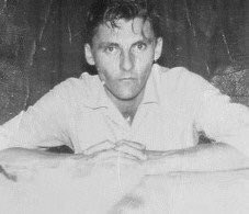 BAINOA76's tweet photo. Mi padre me enseñó desde pequeño que la libertad no se compra ni se regala se vive o se muere por ella, vivir en dictadura es morir en vida. Mi padre paso 10 años en La Cabaña con solo 19 años de edad y las atrocidades vividas son imaginables. #Cuba https://t.co/VqzViVZYEM