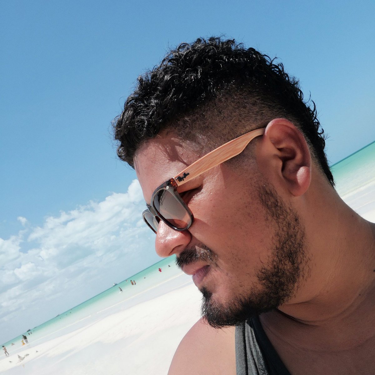 CMarroki's tweet photo. #NuevaFotoDePerfil https://t.co/H10hvzGkGZ