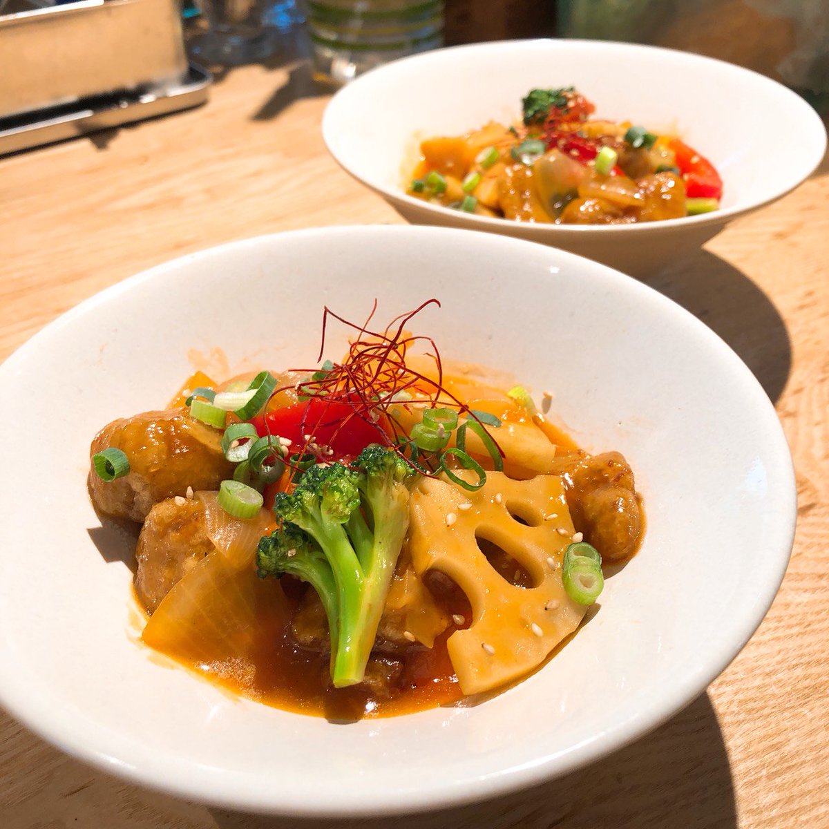 organic_Lamno's tweet photo. 本日の日替わりメニュー🍴
【大地の御膳】彩り野菜と大豆ミートの甘酢あん
【命の御膳】塩こうじ漬け豚と菜の花のチャンプル
お待ちしております(*゚▽゚)ノ✨
#篠崎 #江戸川区 #Lamno #lamno #ラムノ #organic #オーガニック #カフェ #ヴィーガン https://t.co/b0LackeXWJ