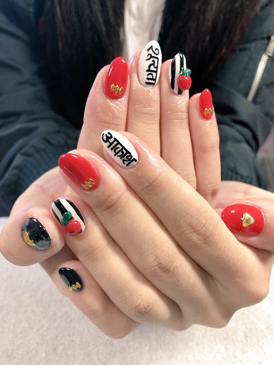 Junko N 椎名林檎ネイル 椎名林檎のライブに行くとのことで 3dリンゴをつけました テンションupでライブ楽しんできてね じゅりちゃんいつもありがとう ネイルが毎月の楽しみと言ってくれてとても嬉しいです