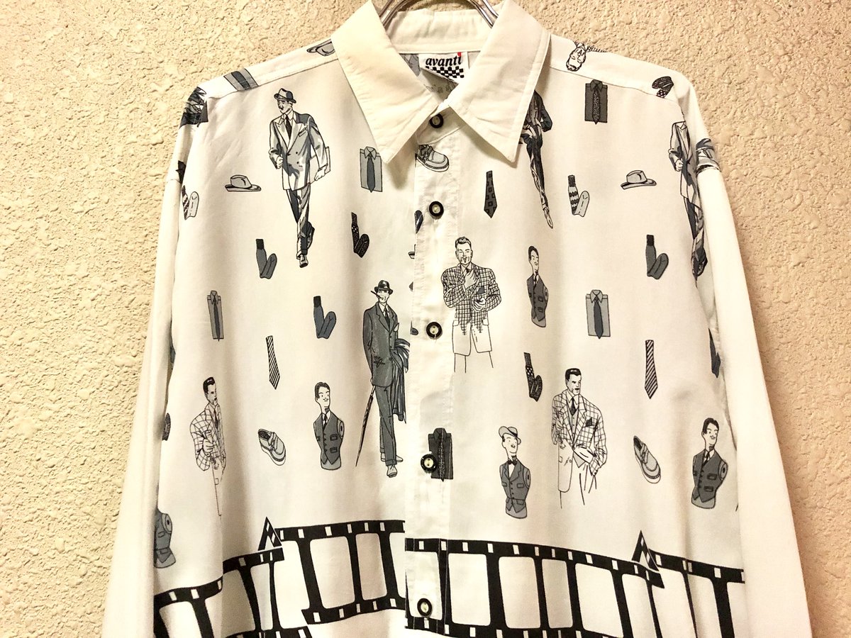 ragla_magla_s's tweet photo. RAGLA MAGLA 下北沢 
old "cinema gentleman pattern" rayon shirts ¥7,200(tax in)

#raglamagla #shimokitazaw #used #vintage #ラグラマグラ #下北沢 #下北 #古着屋 #古着 #shirt #shirts #patternshirt #patternshirts https://t.co/Y8o0tQ8gD4