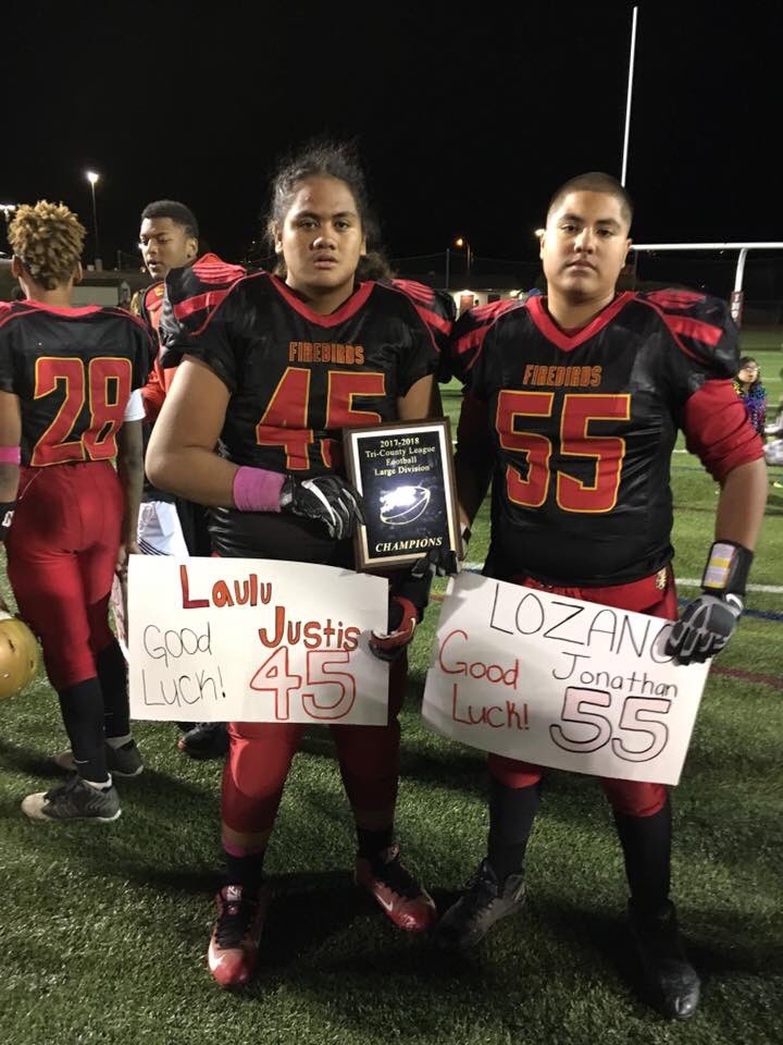 Coach_Lozano42's tweet photo. These 2 young men, have a very bright future! #futured1prospects #theyareonlyin8thgrade #3sportathletes #coloradofootball #coloradowrestling #coloradotrack #futurepac12stars #classof2022 @TrojanElite @247Sports https://t.co/2D6zTSKsPE