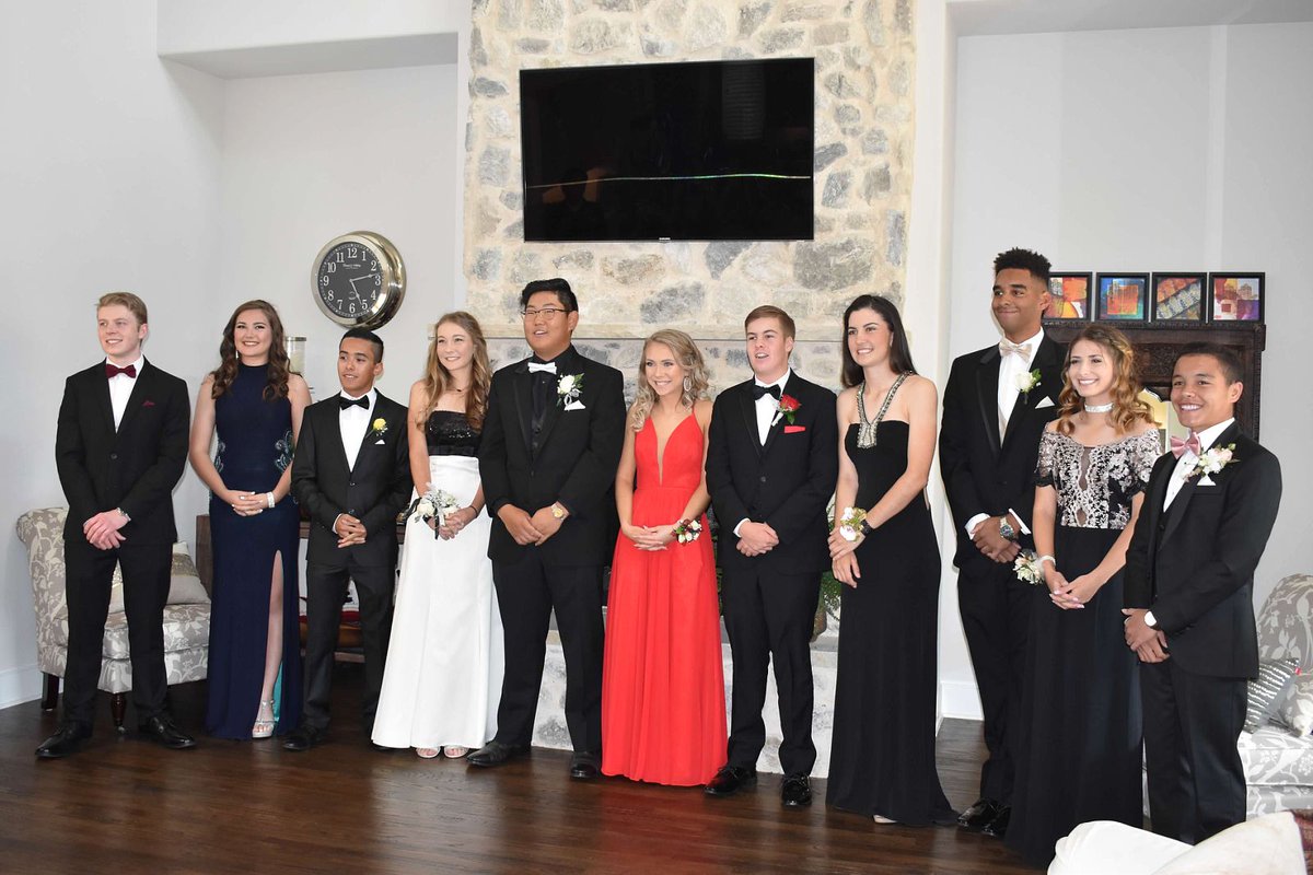 brendents's tweet photo. Prom 2018! https://t.co/JU7rrfk6ZN