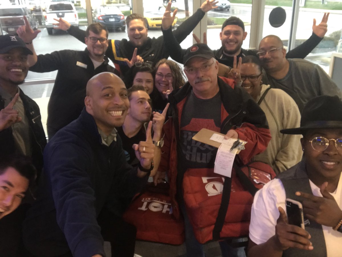 #TheRealMVP Pizza Hut delivery #LifeAtATT #OHPA <a href="/pizzahut/">Pizza Hut</a>