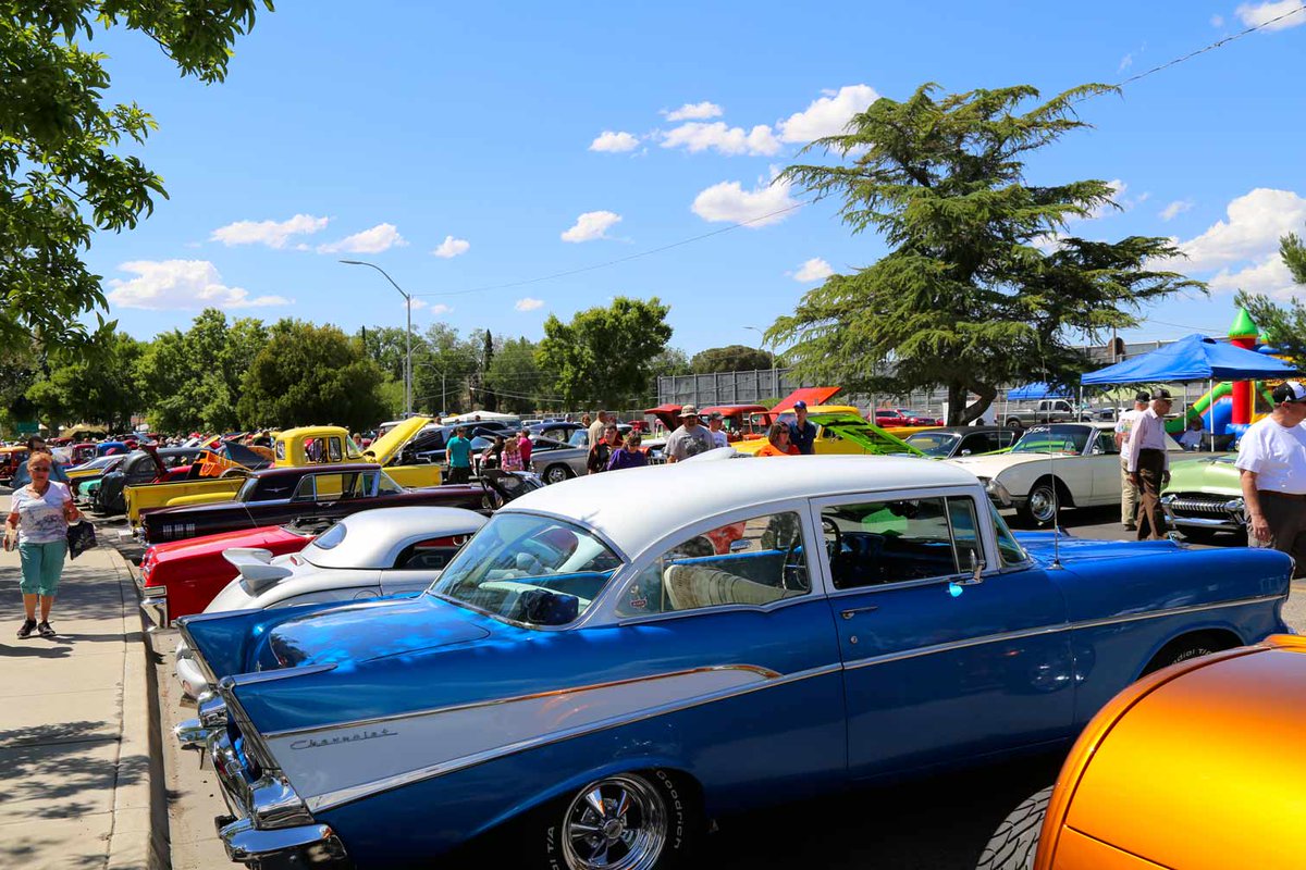 explorekingman's tweet photo. May 4th-6th, #Route66FunRun #KingmanArizona  https://t.co/NS3pblC5KV #ClassicCars #Route66 #HistoricRoute66  #KingmanAz #MohaveCounty #SantaMonica https://t.co/mSFYqFOHRm