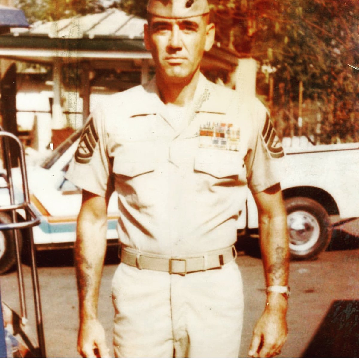 GySgt R. Lee Ermey passed away today. Best known from his role in Full  Metal Jacket, Ermey also served in the USMC, having deployed to Vietnam  during the war. Semper Fi, Gunny. #, image size:1200x1200