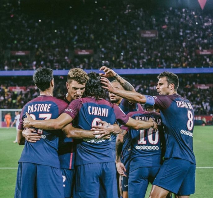 PSG_pIus's tweet photo. Las últimas 6 Ligas de Francia para el PSG:

➔ 2012/13: CAMPEÓN.
➔ 2013/14: CAMPEÓN.
➔ 2014/15: CAMPEÓN.
➔ 2015/16: CAMPEÓN.
➔ 2016/17: Subcampeón.
➔ 2017/18: CAMPEÓN.

ÉPOCA DORADA A NIVEL LOCAL. https://t.co/uXHMh6PqEq