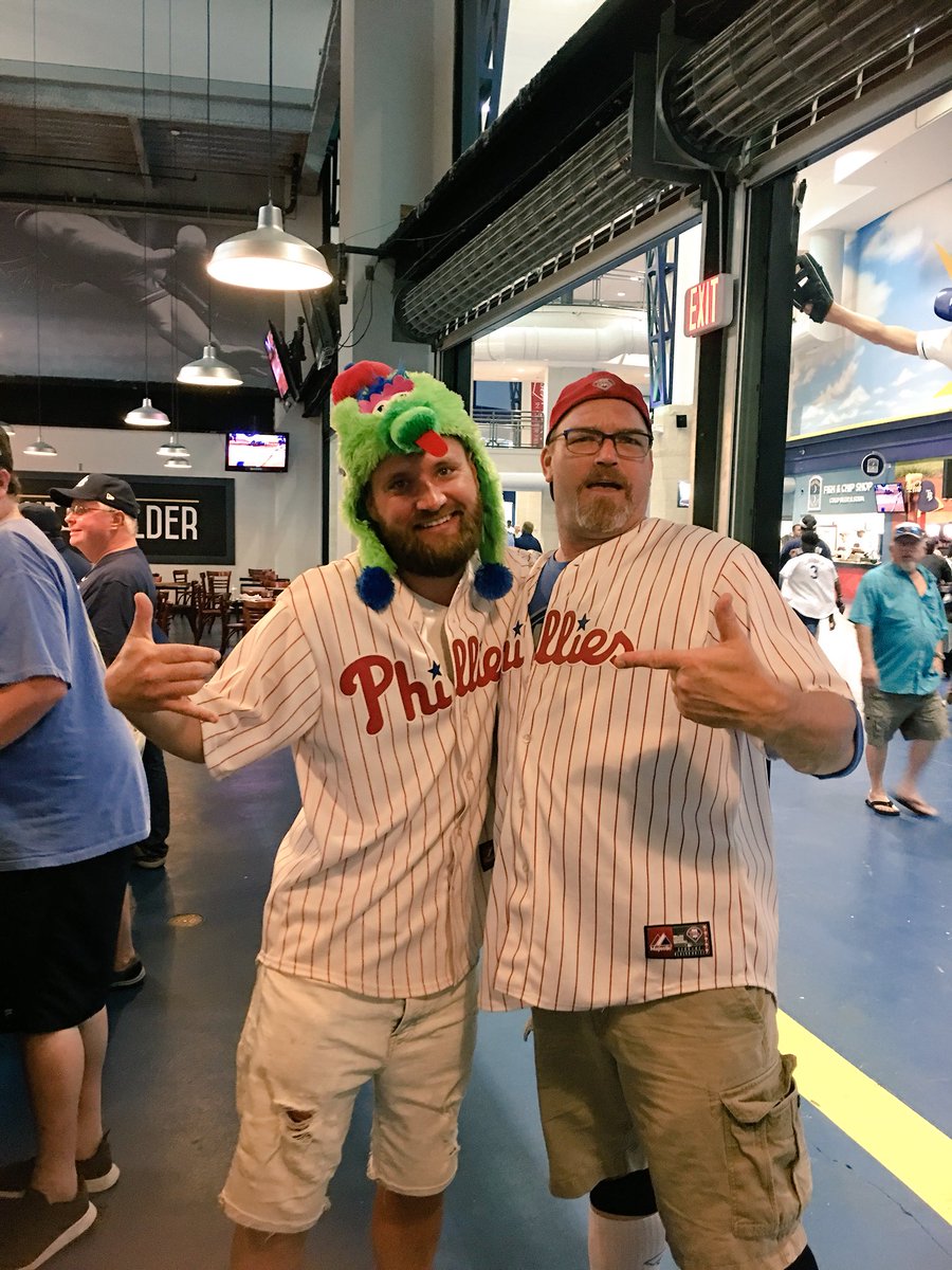 JP_Rader's tweet photo. @Phillies Thanks for another sweep today! Ran into a younger version of my Phillies Phan self at the game today #6inarow https://t.co/UwhCelx5Gh