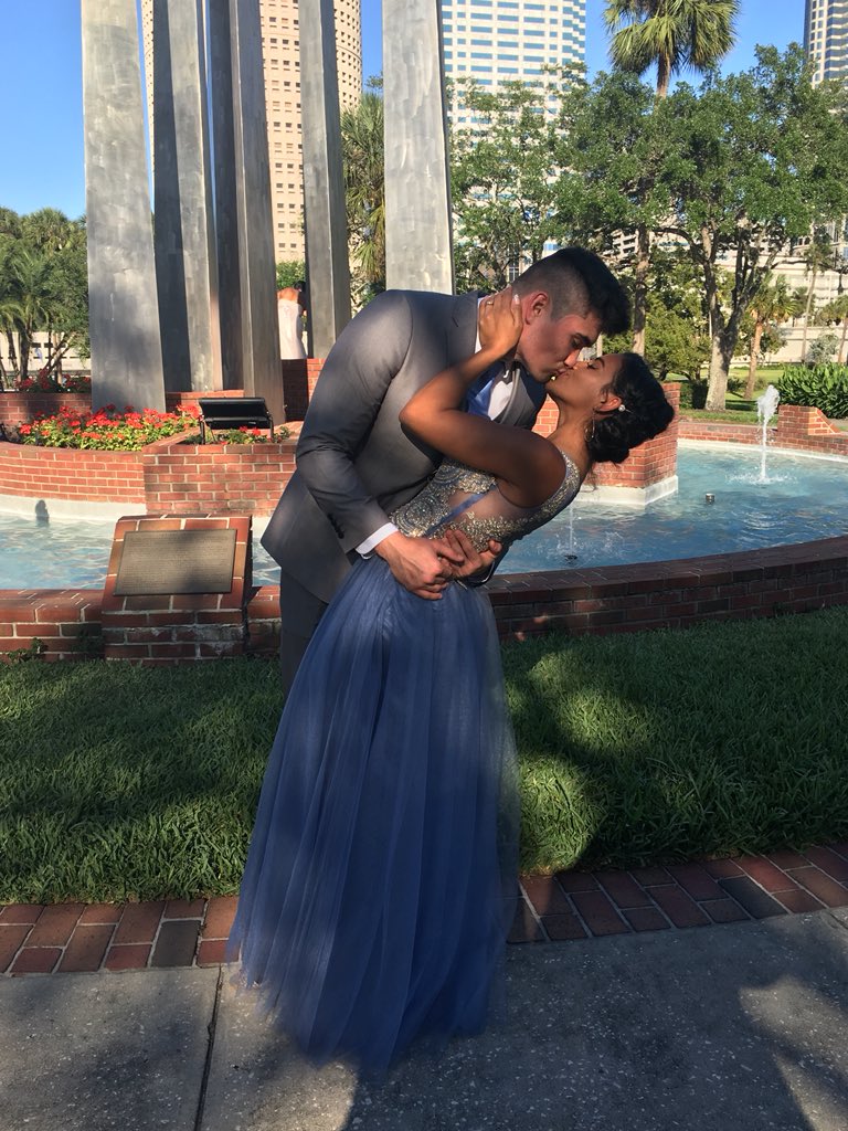 deathstargazing's tweet photo. last prom ever https://t.co/LwYGkmH5jd