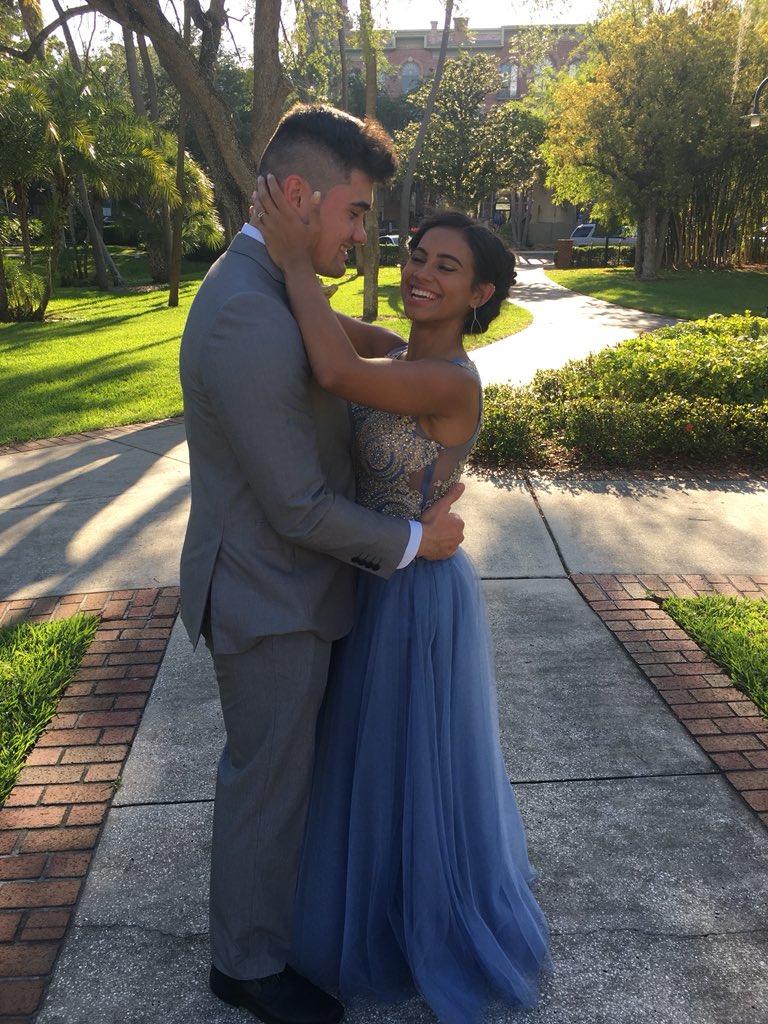 deathstargazing's tweet photo. last prom ever https://t.co/LwYGkmH5jd