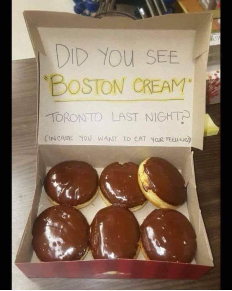 nolan_s's tweet photo. @MapleLeafs  https://t.co/UHnZJsxLkE