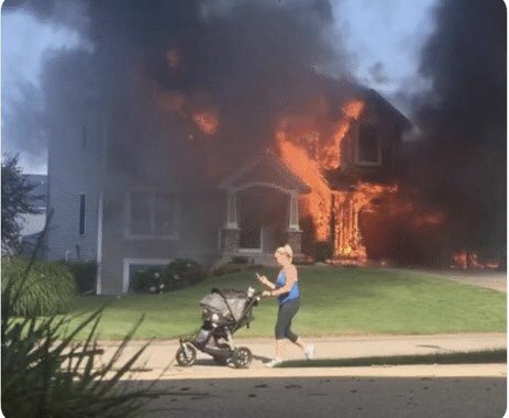 Callme_Daro's tweet photo. *Outside Country having it’s own internal conflicts*
Me if I was the President: https://t.co/OZASYI7FKu
