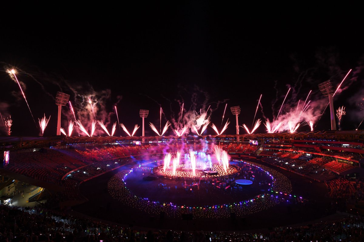 1116sen's tweet photo. .@Quartermain10 slams the "self-indulgent" Commonwealth Games closing ceremony | https://t.co/WlvuXmNOBK | #commgames2018 https://t.co/97xD1zvAdt