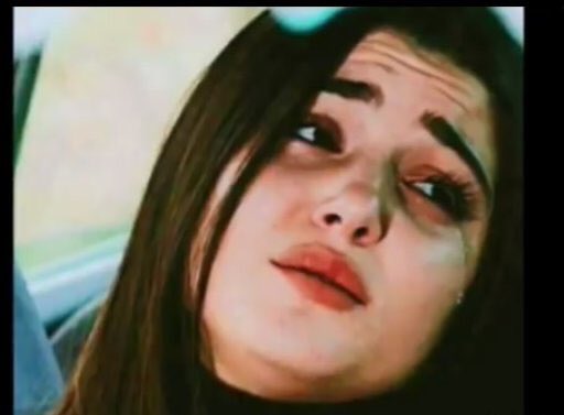 عّيون حبيبتك ذبلانـه من البكي,ماعادت جميله.