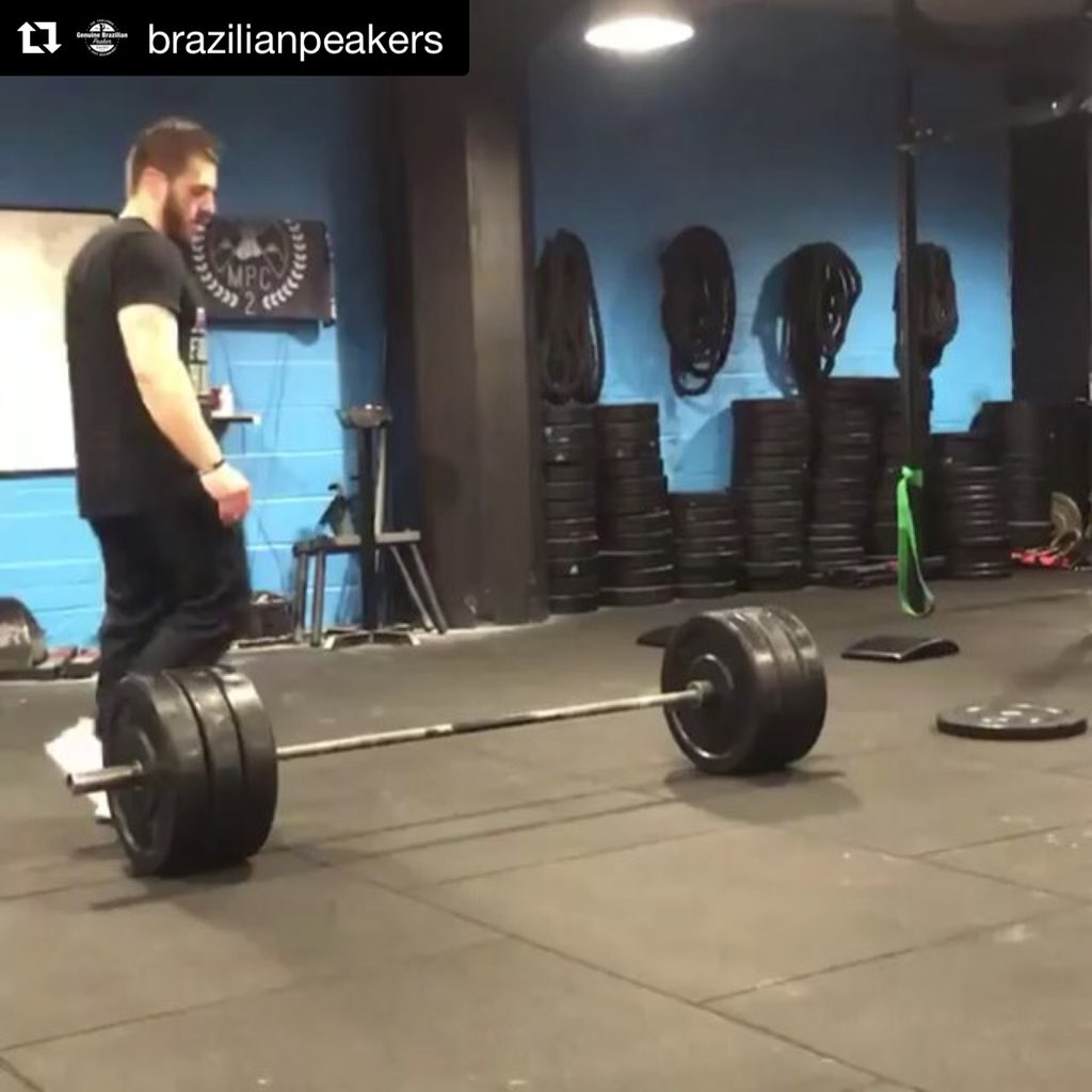 BPeakers's tweet image. Awesome!!!!
You’re the best #valbo00 🔝💪🏻🏋🏻‍♂️👊🏻💥
#valbod #lalomaximus #everydayathletegym #bestcoach #glasgow #workoutmotivation #samheughan #motivation @F1ghtCamp @BobbyMaximus @SamHeughan