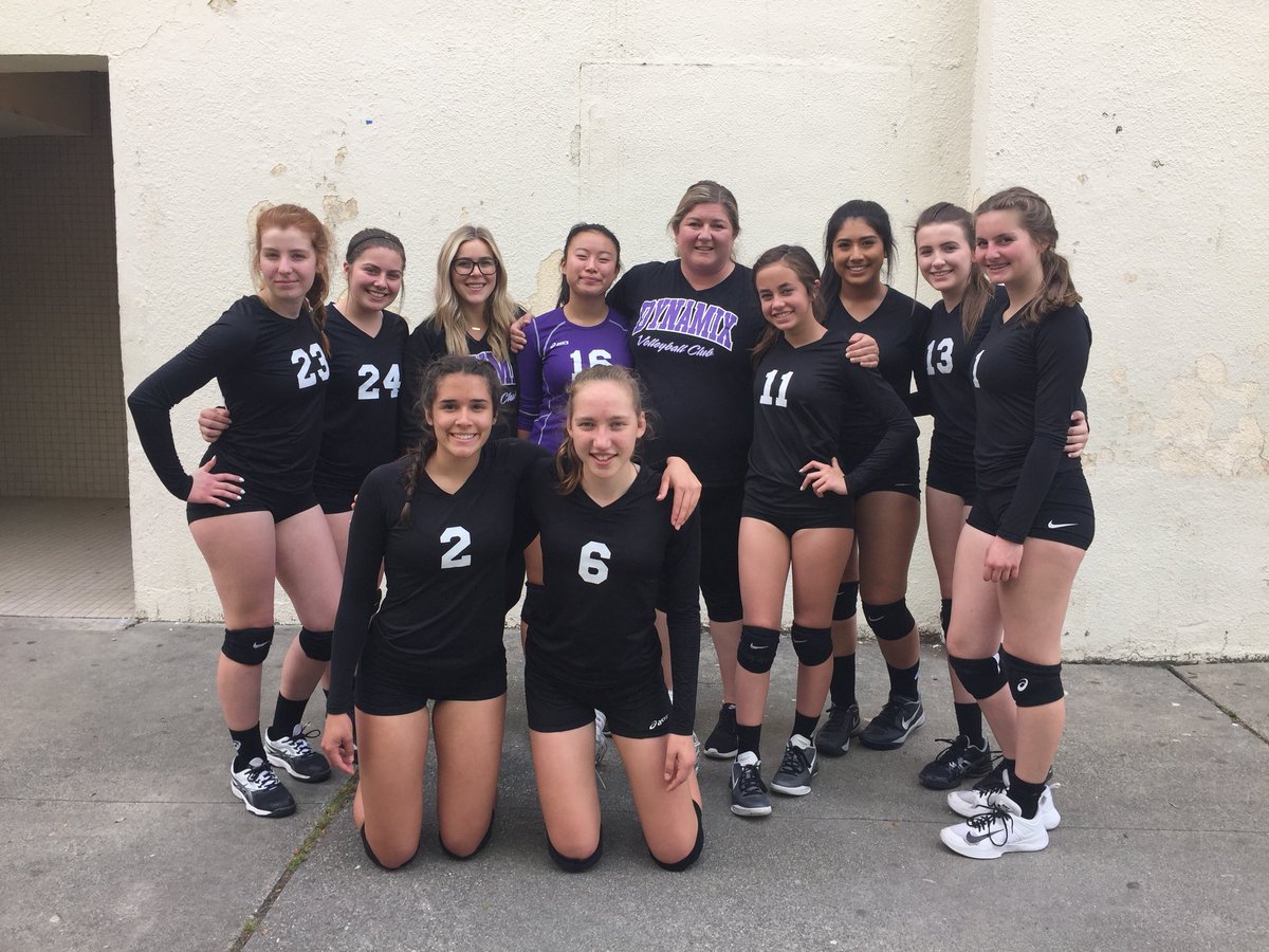 DynamixVBC's tweet photo. Dynamix 15 Black win to stay in gold!  Way to fight to the end ladies!  Great job! https://t.co/YuNNhORaux