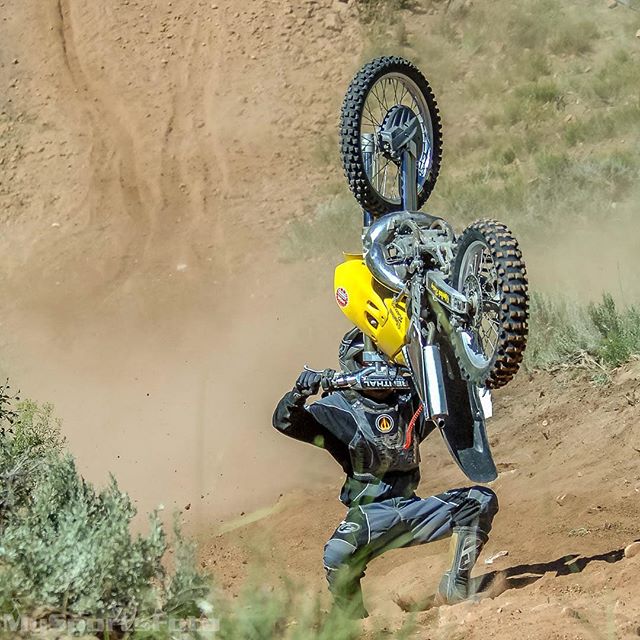 MySportsFoto's tweet photo. Squatting Bike Press #fitnesssunday #hillclimb #hillclimbracing #widowmakerhillclimb #mx #motocross #dirtbike #loopout #launchcontrol https://t.co/YE5CyIbh0q