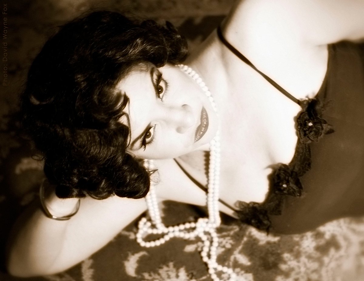 PlacesthePlay's tweet photo. Nazimova on a break while readying herself for the new incarnation of @PlacesthePlay Photo by David @Davywiz https://t.co/hN8EMwG0Bc https://t.co/9r7M7CQ9OL