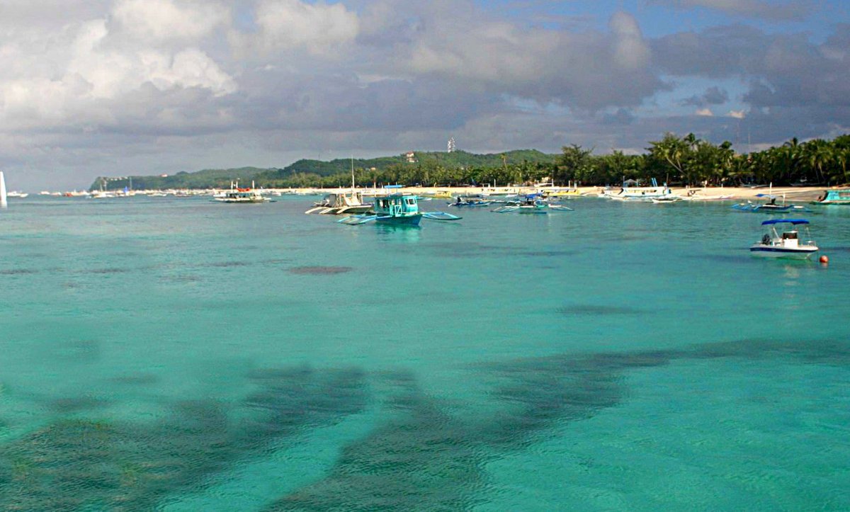 divescotty's tweet photo. It's always a good day to do some #snorkeling at #FridaysReef! Posted by Ghael in #Boracay.
When in Boracay, don't miss snorkeling #AngolPoint: https://t.co/vDgB8Hqdty
#amazing #children #family #fun #holidays #islandhopping #islandtour #islandtours #kids #swimming #vacation https://t.co/pxtNngmL1K