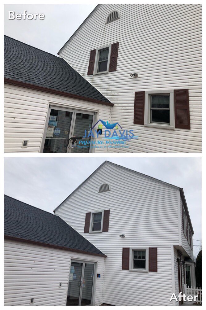 jdavispw's tweet photo. House Wash
#pressurewashing #softwash #trumbullcounty #smallbusiness https://t.co/qmzHnXguN3