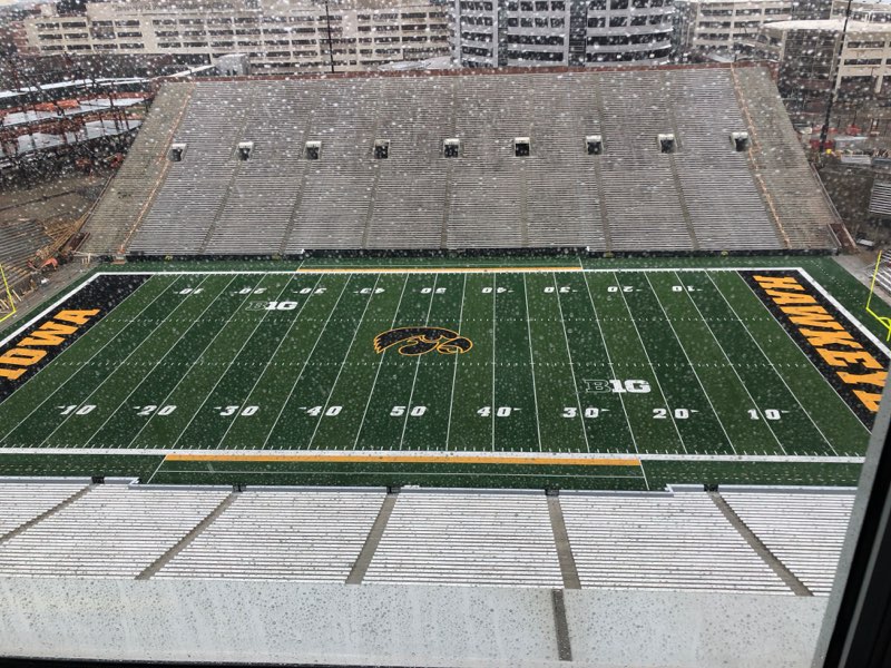 WaltonRecruits's tweet photo. 2019 DB/ATH @bjgibson22 (6' 5" 195) enjoyed @HawkeyeFootball w/ @CoachD_Foster this WKND! #Iowa #Big10 https://t.co/cttb4rWr1B https://t.co/EOoFxnQAqK https://t.co/NPNI0YJOfL