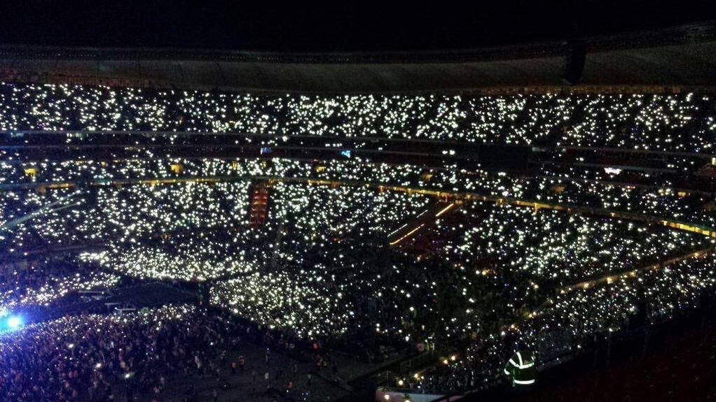 heyniallerz's tweet photo. Um dia eu vou ser uma dessas luzinhas lindas, eu sei que vou 

#OneDirectionReunion https://t.co/qFFSCYlBz6
