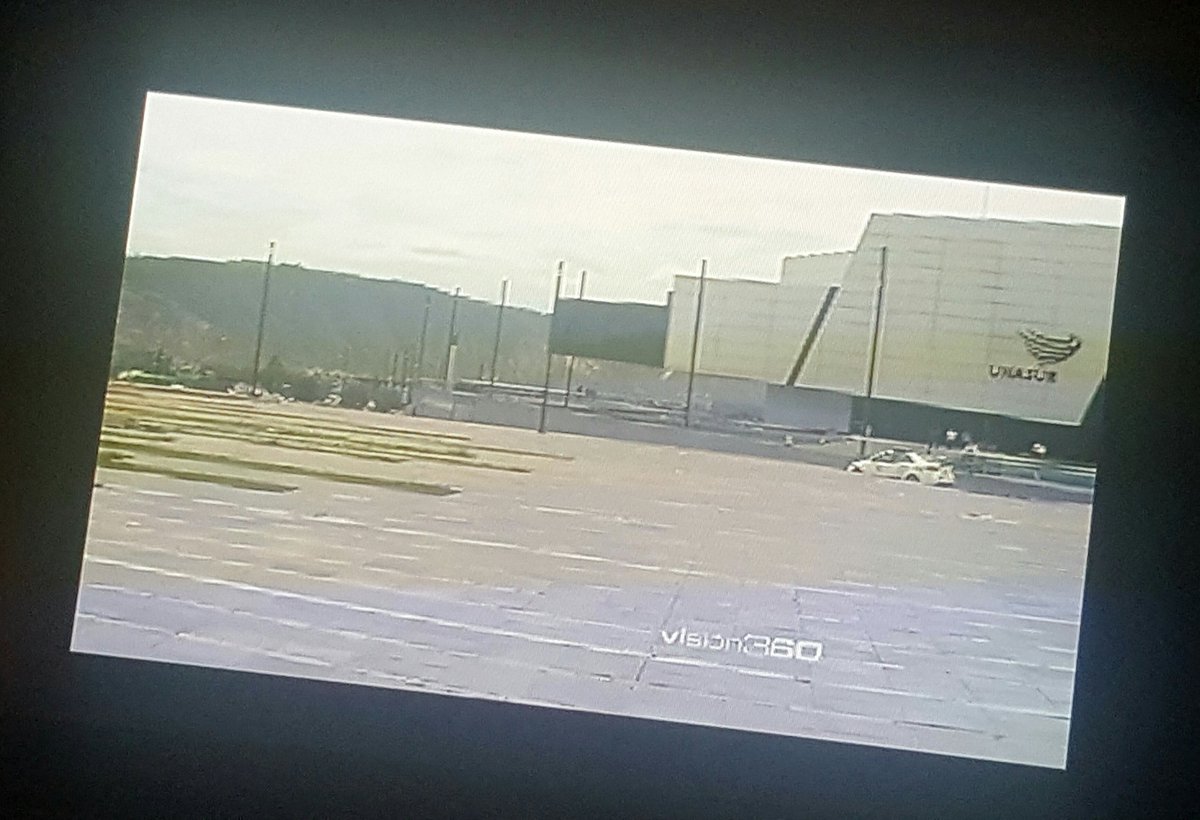jcarlosaizprua's tweet photo. #Visión360
UNASUR: Espejismo de integración. 
El edificio costó USD 60 millones. Se podían construir 6 mil casas para los damnificados por el terremoto. Una estructura subutilizada en donde los presidentes de Sudamérica se reunieron una sola vez. https://t.co/4ijdQnR1ID