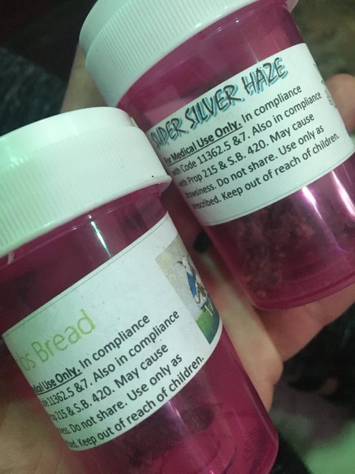 Which do you like more #indica or #Sativa ? #CannabisCommunity  #bongs and #titts #weekendvibes https://t<a href="/tag/indica"class="tags">#indica</a><a href="/tag/sativa"class="tags">#Sativa</a><a href="/tag/cannabiscommunity"class="tags">#CannabisCommunity</a><a href="/tag/titts"class="tags"><span>#titts</span></a><a href="/tag/weekendvibes"class="tags"><span>#weekendvibes</span></a><a href="/tag/bongs"class="tags"><span>#bongs</span></a>