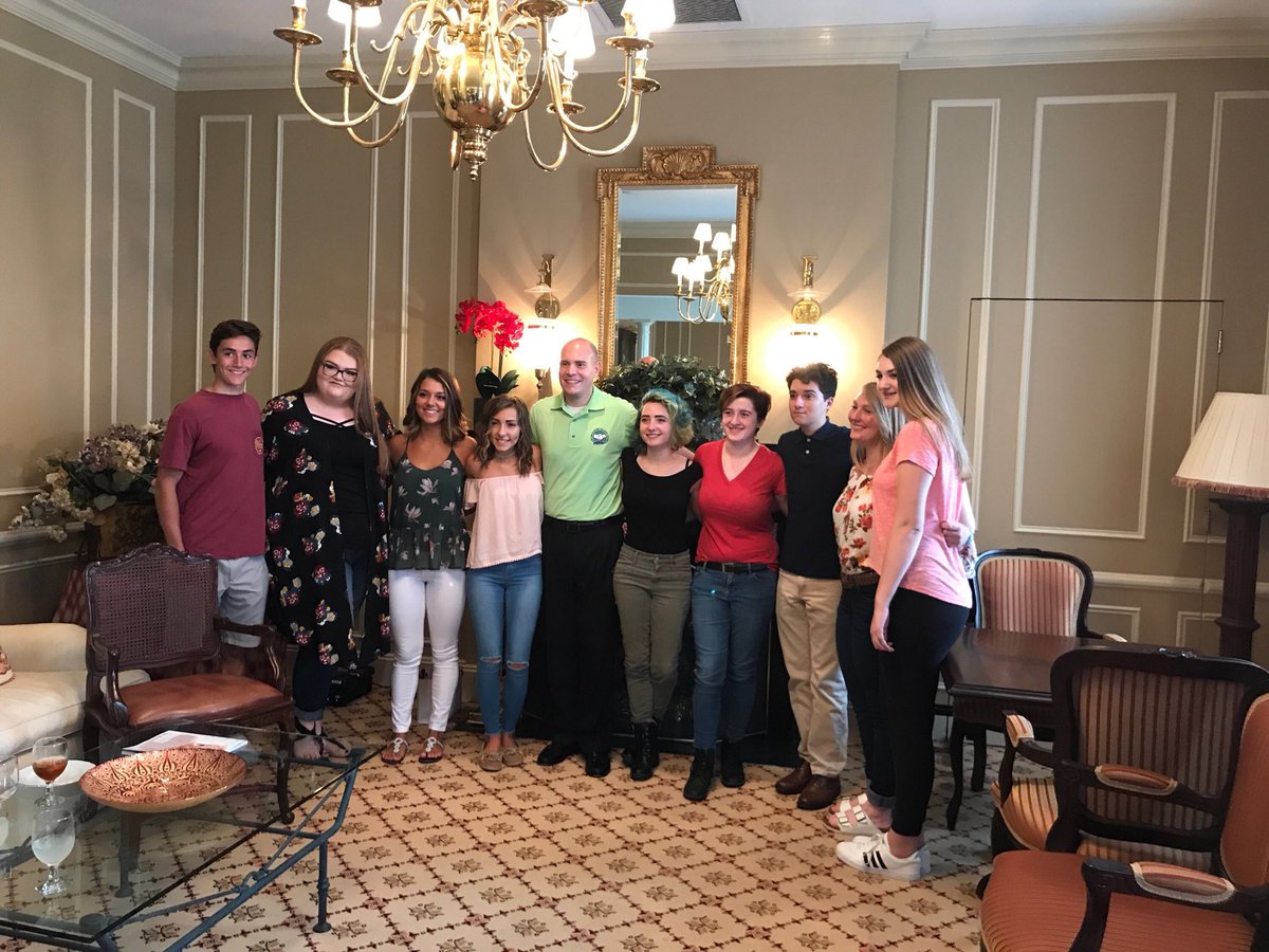 BBP_PEP's tweet photo. So proud 🙌🏻 that our BBP peer educators are such amazing upstanders. 

Congratulations to you all 😘. 

And thank you to LICAB and #thelongislandmedium for featuring such an important topic. 

@BBPSchools @drpassi @BBPSupt https://t.co/33eMa3Lo4f
