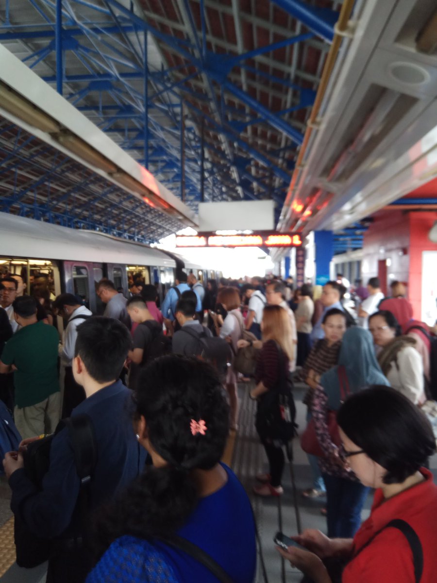 HighlanderMonk's tweet image. Oh My LRT! @MyRapidKL