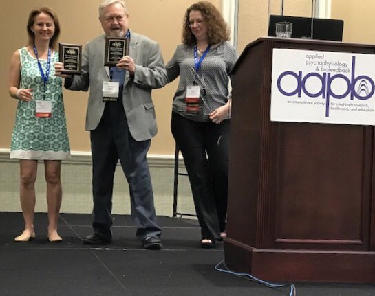 DrUrszulaKlich's tweet photo. Grateful for the recognition for cochairing the #2018AAPB conference #Psychophysiology #biofeedback with Dr @DrInnaKhazan https://t.co/8W47AFZx8E