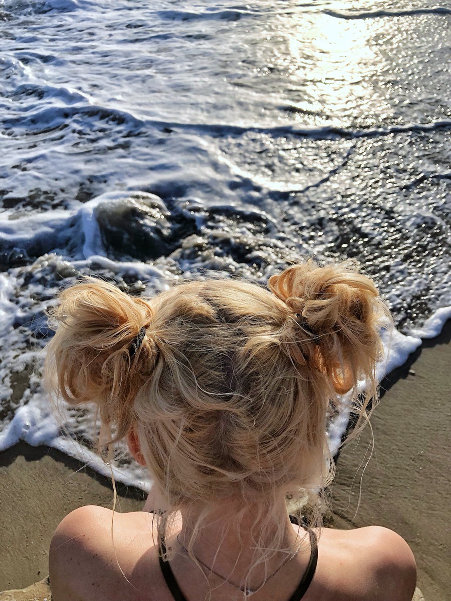 EmilyTheFunk's tweet photo. Happy the universe brought me you @maddiiicat #AlwaysGettingTheShot #AlwaysDownToGetTheContent #MakeMeProudAtChellaWk2 #ThisIsntAGame #LibraMoonMoods https://t.co/dscjDTYoMZ