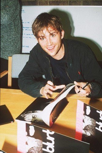 DamonAlbarnPics's tweet photo. https://t.co/jH1l3RT7K8
