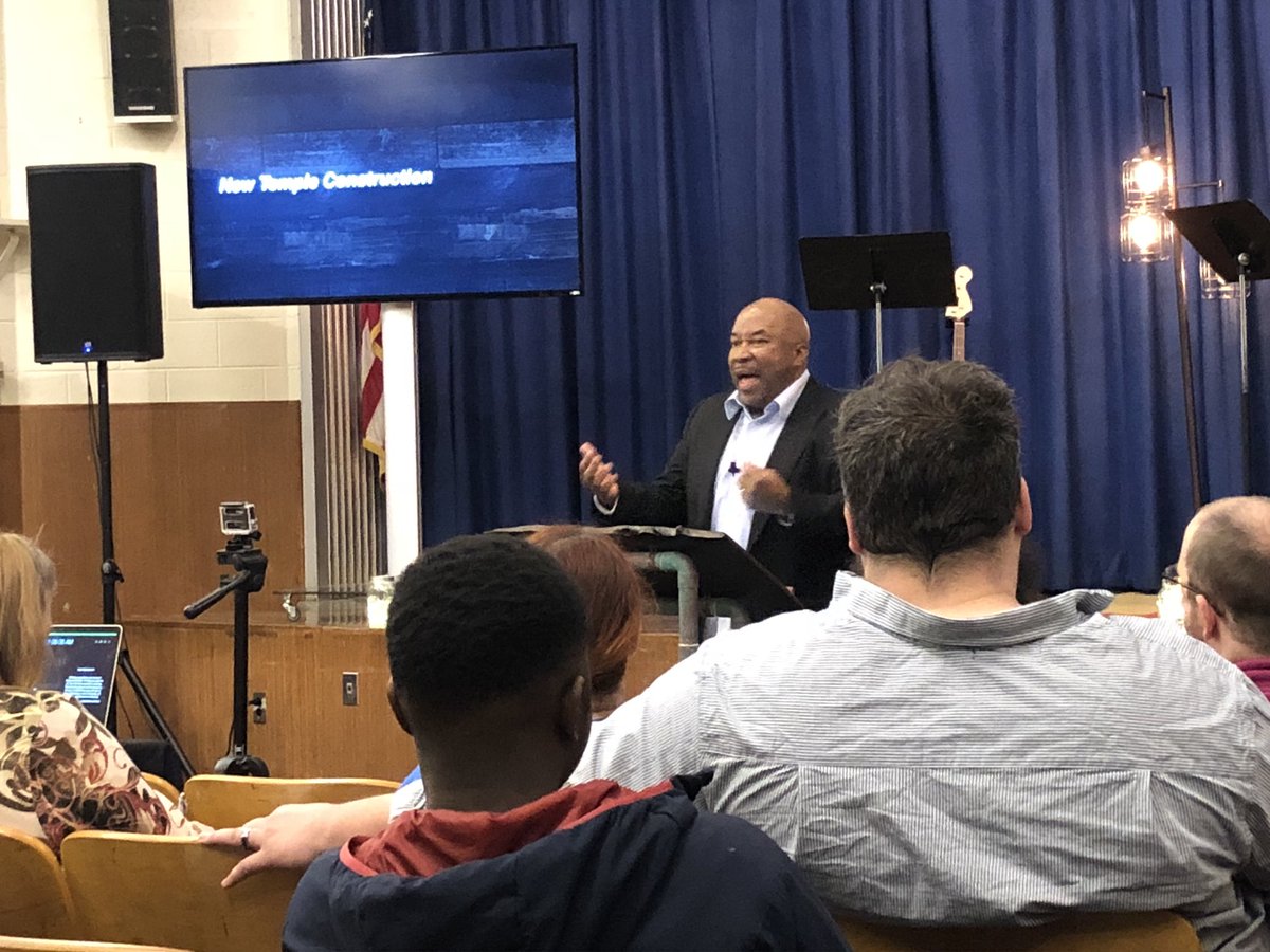 watershedphilly's tweet photo. Great morning at Watershed Church. Thank you to @icliffjenkins for sharing with us. #GodSized things are happening at Watershed. Join us next week and see for yourself. https://t.co/HyKETQU2GI
