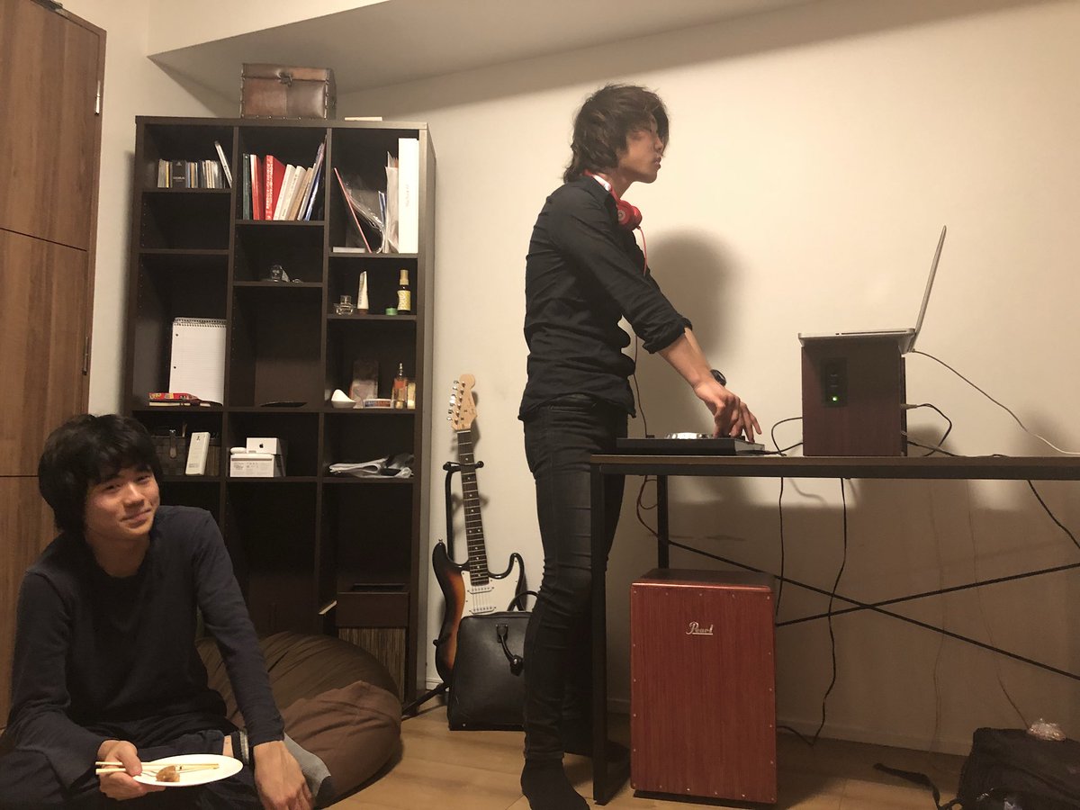 students_arc's tweet photo. 昨日は勉強会と、ヴィーガン食事会をしました😊

9人が参加し、高校生や留学生も参加してくれました！
活発に意見交換が行われました。

ヴィーガン食事会のメニューはチーズハンバーグ、ガパオライスという豪華メニューでした✨ https://t.co/1hK85GChb3